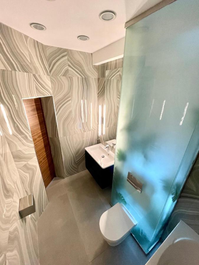 Logvinenko Apartment บิชเคก ภายนอก รูปภาพ