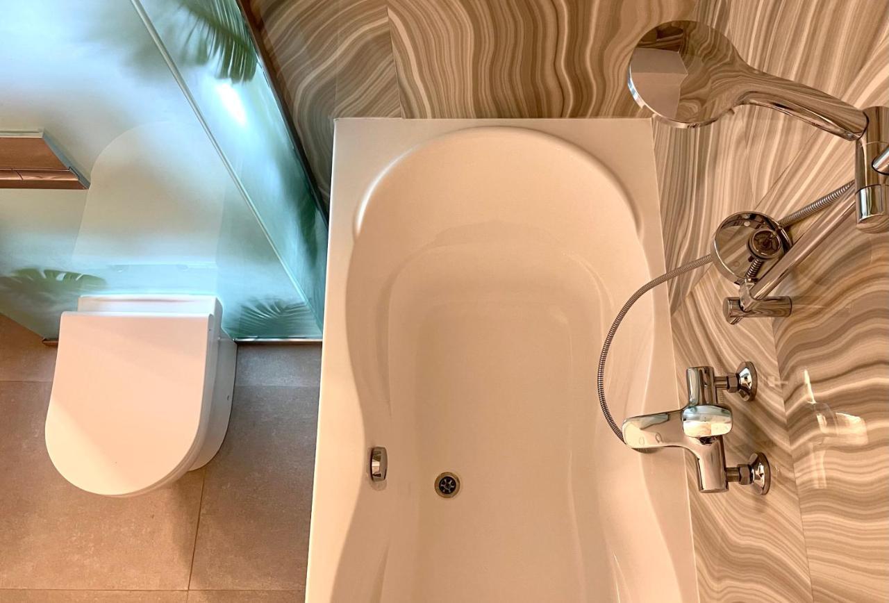 Logvinenko Apartment บิชเคก ภายนอก รูปภาพ